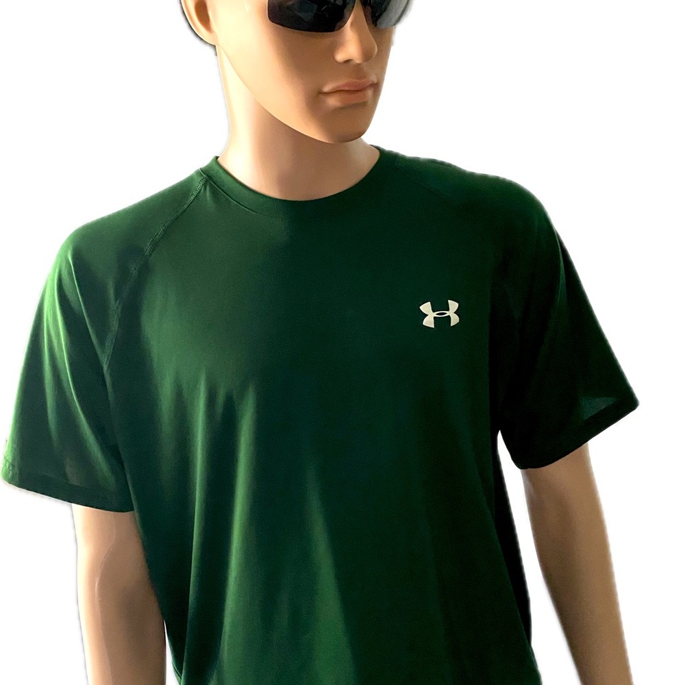 Men’s under Armour tech team short sleeve shirt
